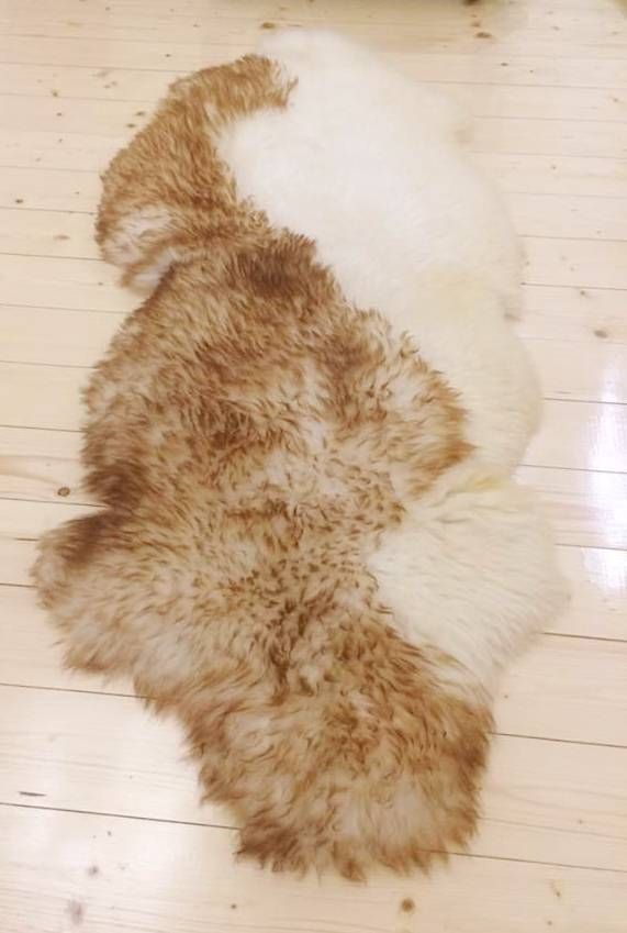 Sheepskin Rug 2-in-1 Wave Design (200×70 cm) – Natural Fur Carpe