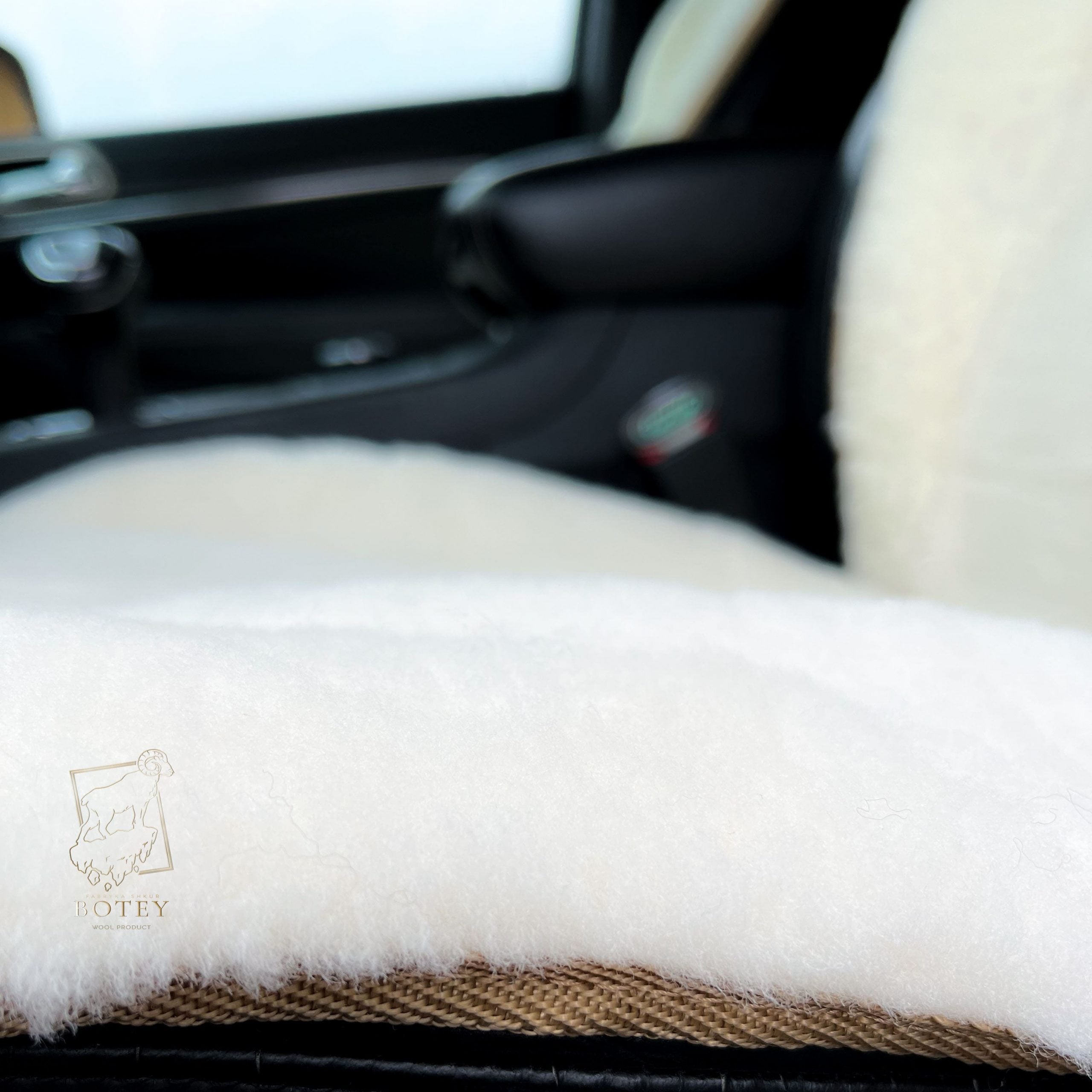 Maxi Sheepskin Car Seat Covers White (120×60 cm) – Natural Fur Universal Fit