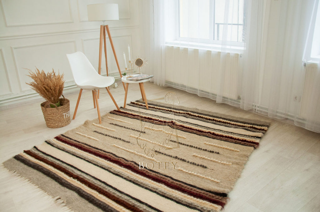 Carpathian Wool Blanket “Pastel Bouclé” 190×220 cm – Premium Handmade Natural Wool