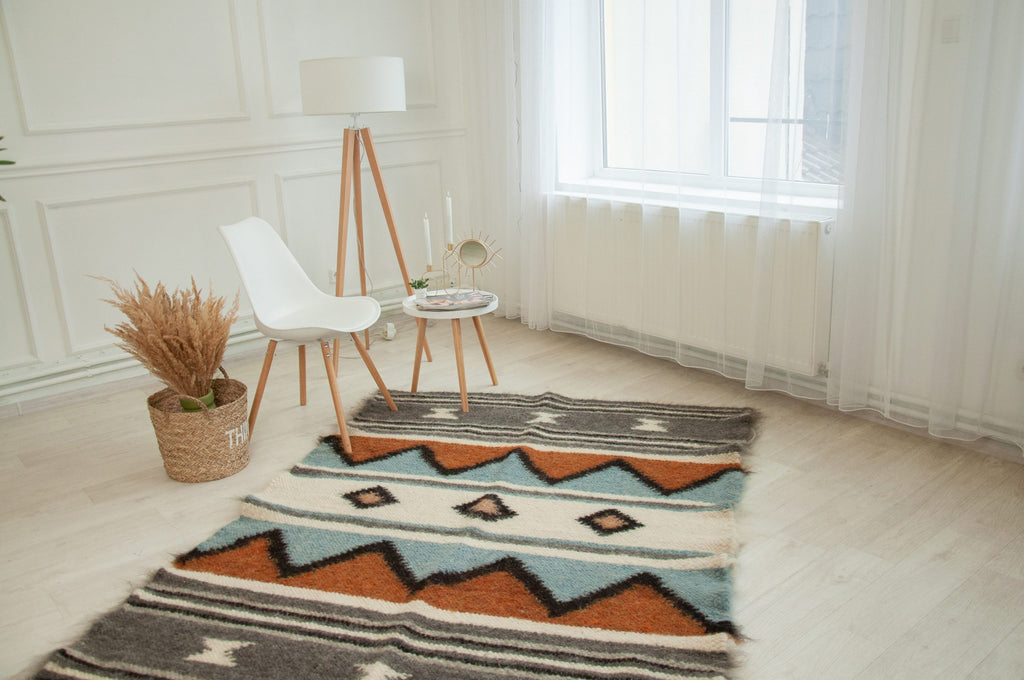 Carpathian Wool Blanket “Mountains” 150×210 cm – Premium Handmade Natural Wool