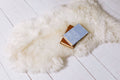 Large White Sheepskin Rug 130×75 cm – Natural Wool Hide