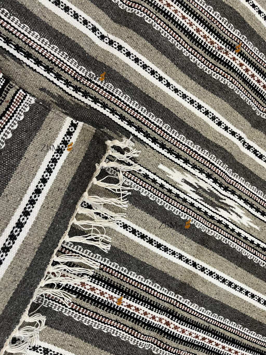 Handmade Hutsul Wool Rug – Natural Wool Carpet Grey 200×140 cm