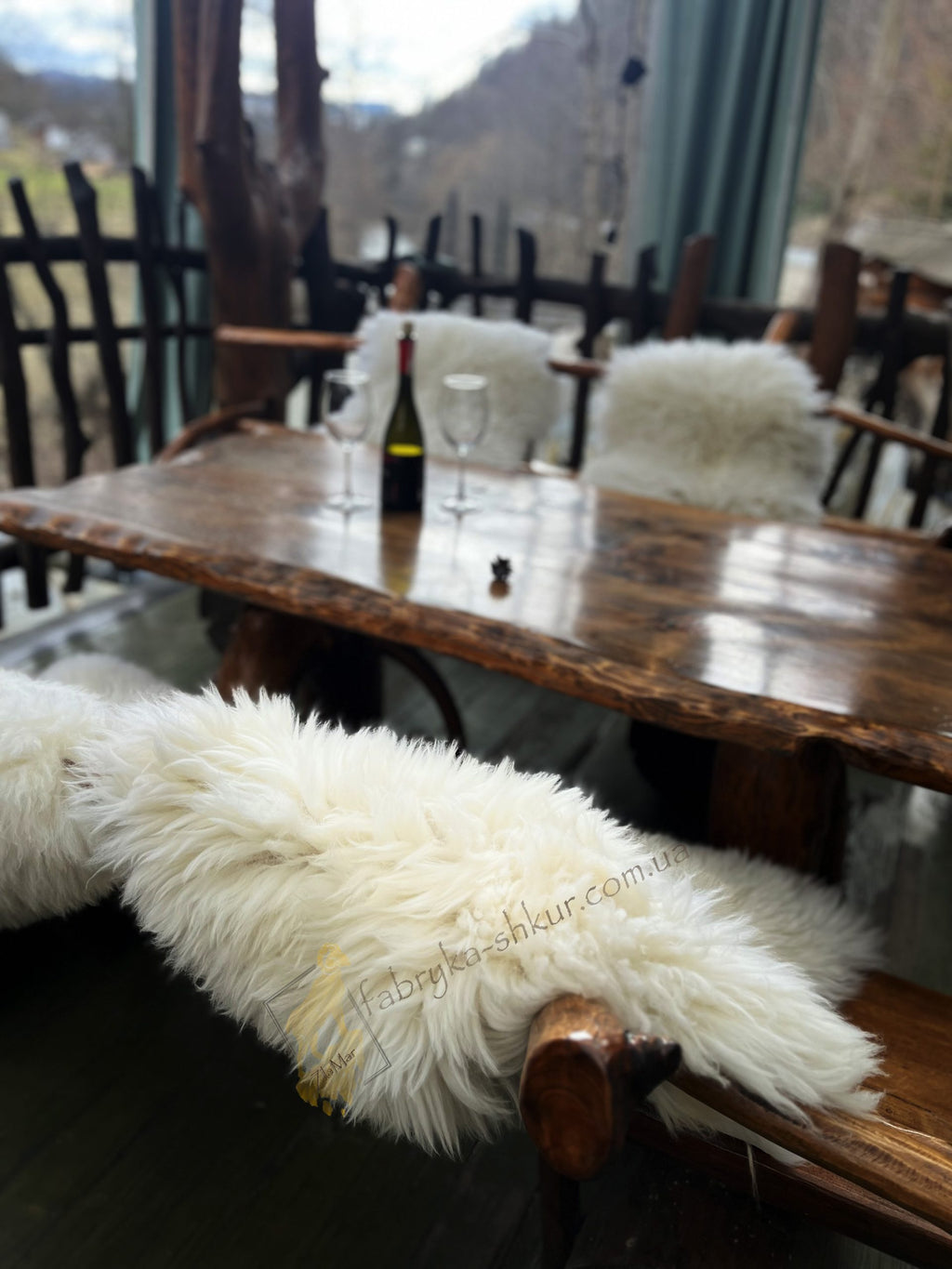 Natural Sheepskin Furniture Cover White 110×60 cm – Premium Wool Throw