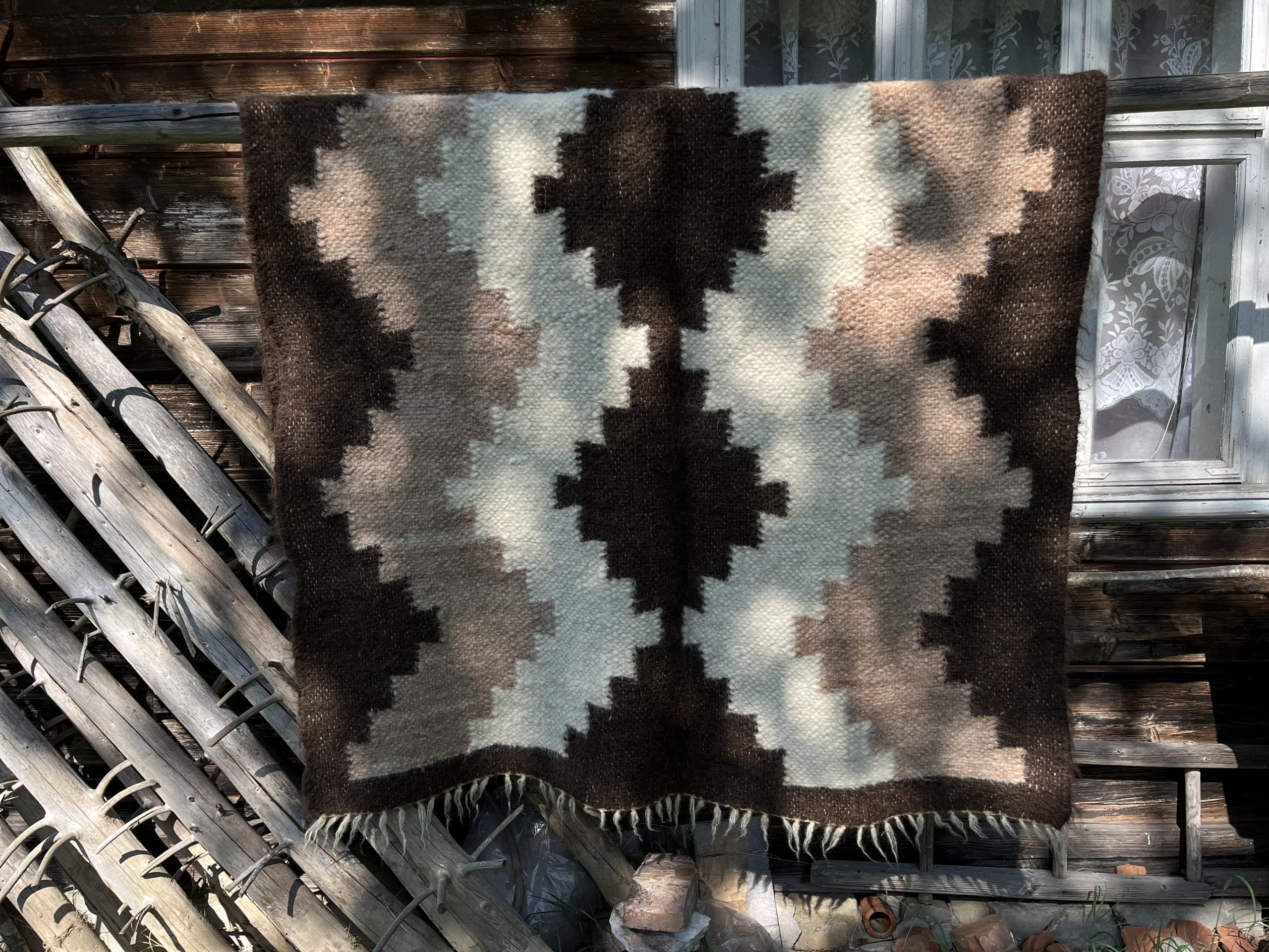 Carpathian Wool Blanket “Steps of Success” 140×200 cm – Premium Handmade Natural Wool