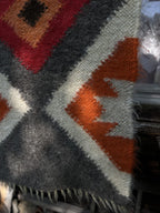 Carpathian Wool Blanket “Scandinavian” 150×200 cm – Premium Handmade Natural Wool
