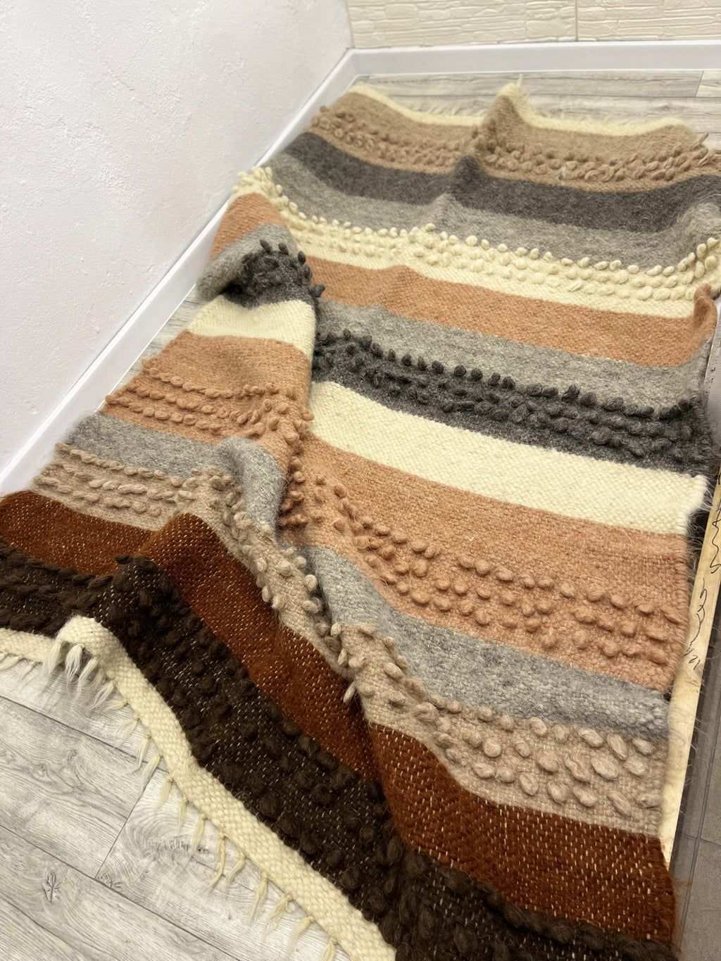 Carpathian Wool Blanket “Brown Palette” 150×200 cm – Premium Handmade Natural Wool