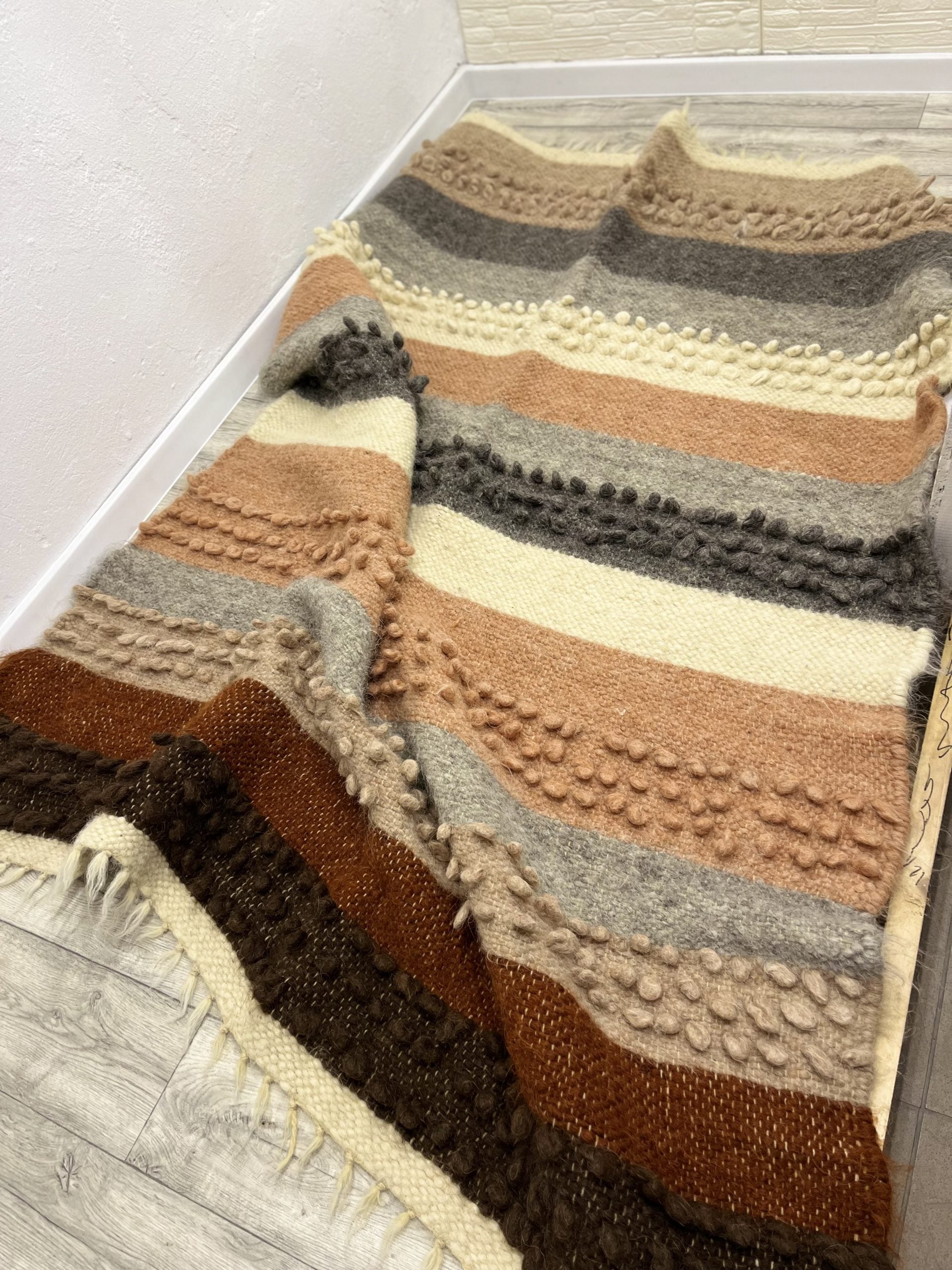 Carpathian Wool Blanket “Brown Palette” 150×200 cm – Premium Handmade Natural Wool