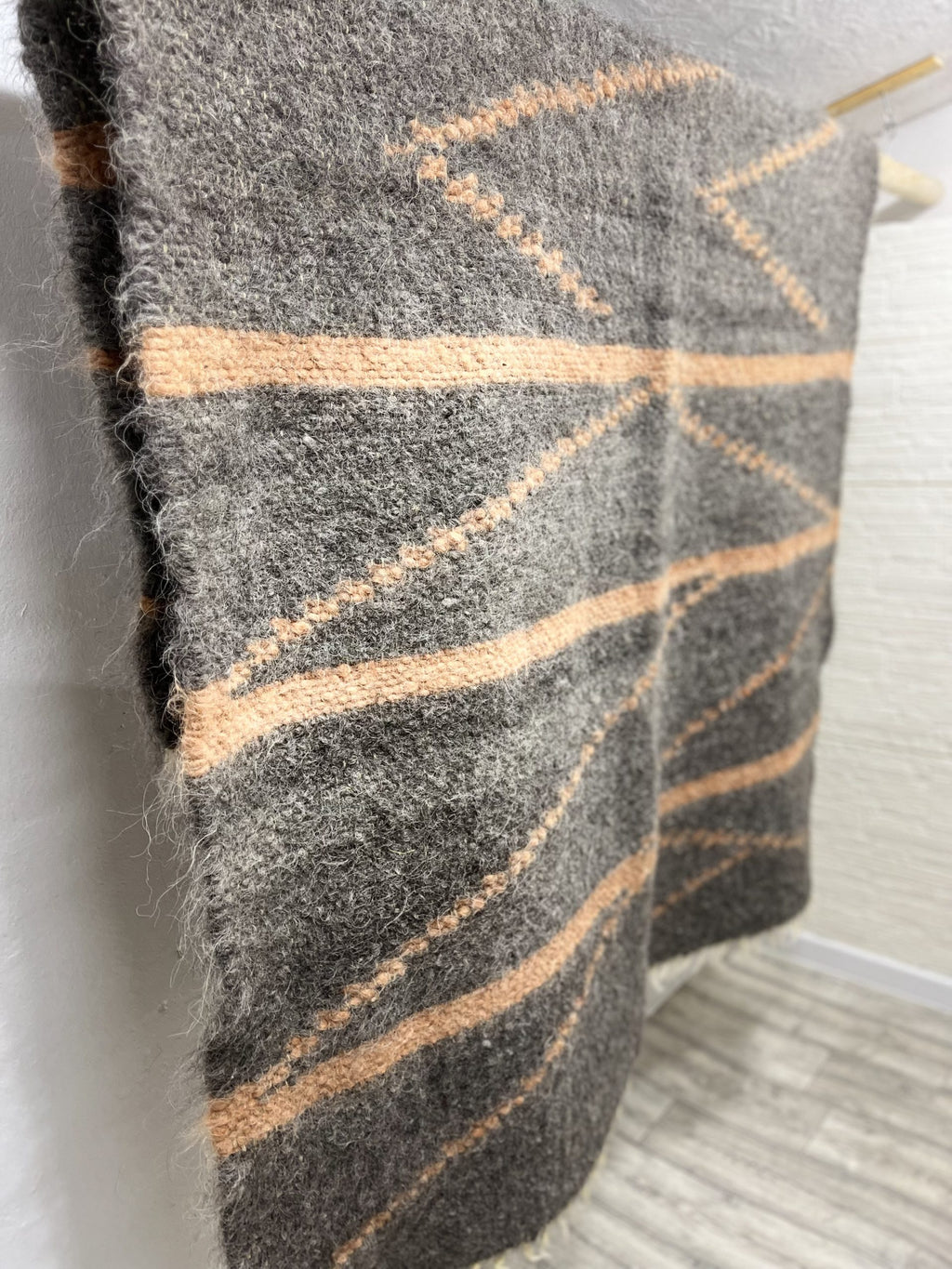 Carpathian Wool Blanket “Roads” 150×200 cm – Premium Handmade Natural Wool