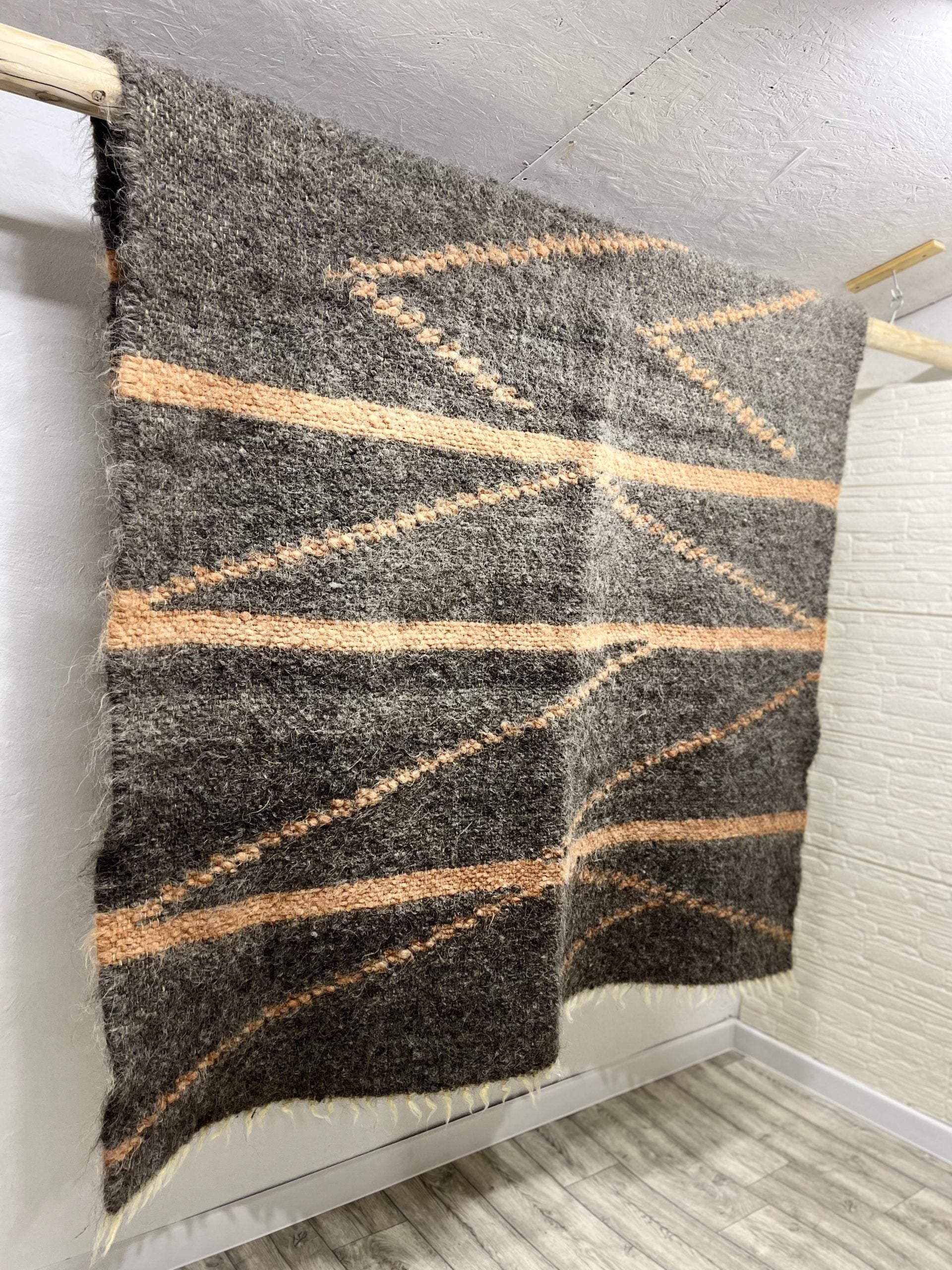 Carpathian Wool Blanket “Roads” 150×200 cm – Premium Handmade Natural Wool
