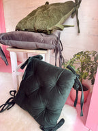 Emerald Velvet Chair Cushion 35×35 cm – Soft Seat Pad with Ties