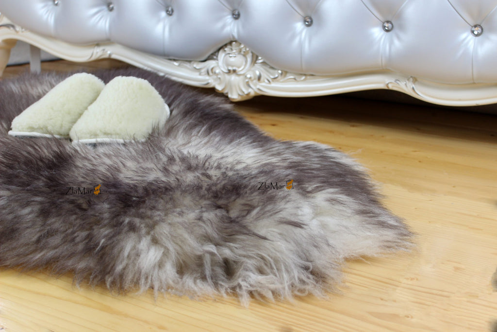White Sheepskin with Black-Tipped Wool 120×70 cm – Natural Rug