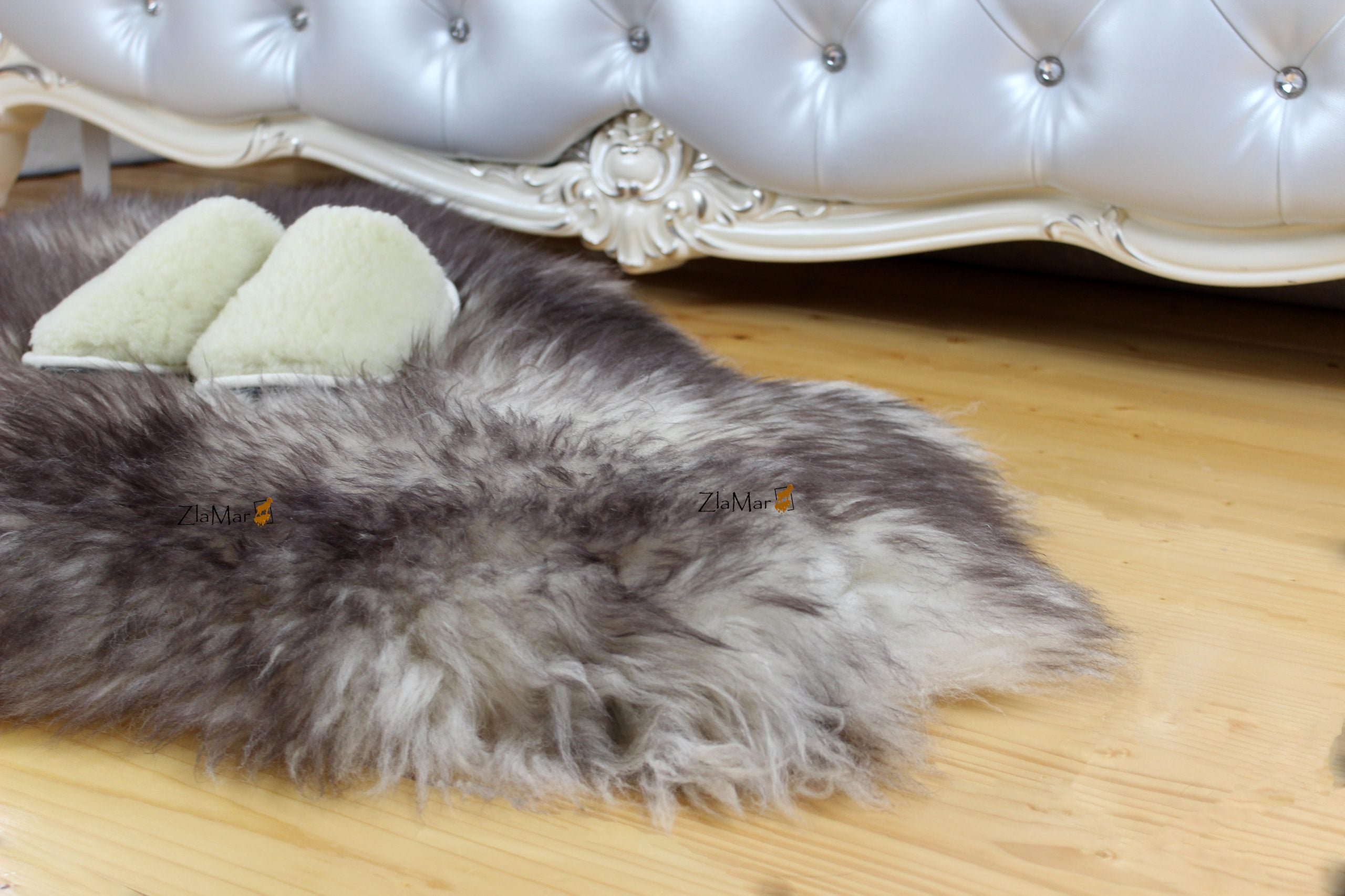 White Sheepskin with Black-Tipped Wool 120×70 cm – Natural Rug
