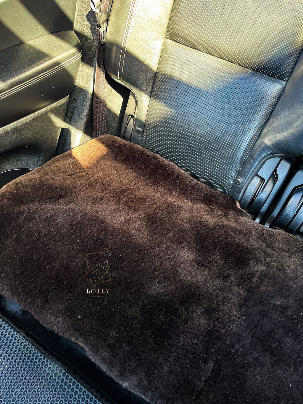 Sheepskin Rear Seat Covers Brown (140×50 cm) – Natural Fur Universal Fit