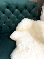 White Sheepskin Rug 110×65 cm – Natural Wool Hide
