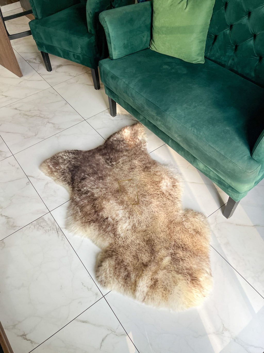 White Sheepskin with Ash-Tipped Wool 120×70 cm – Natural Rug