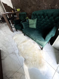 Natural White Sheepskin Rug Double (200×70 cm) – Soft Luxury Fur Carpet