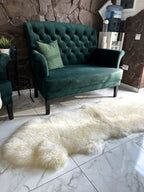 Natural White Sheepskin Rug Double (200×70 cm) – Soft Luxury Fur Carpet