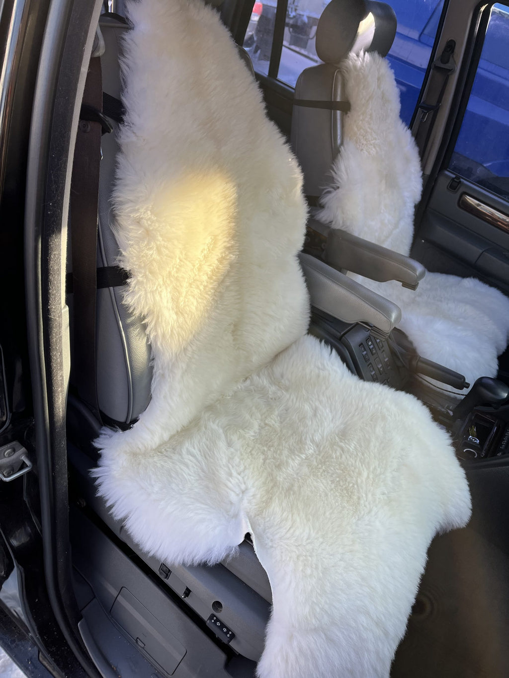 White Sheepskin Car Seat Cover 120×65 cm – Natural Fur