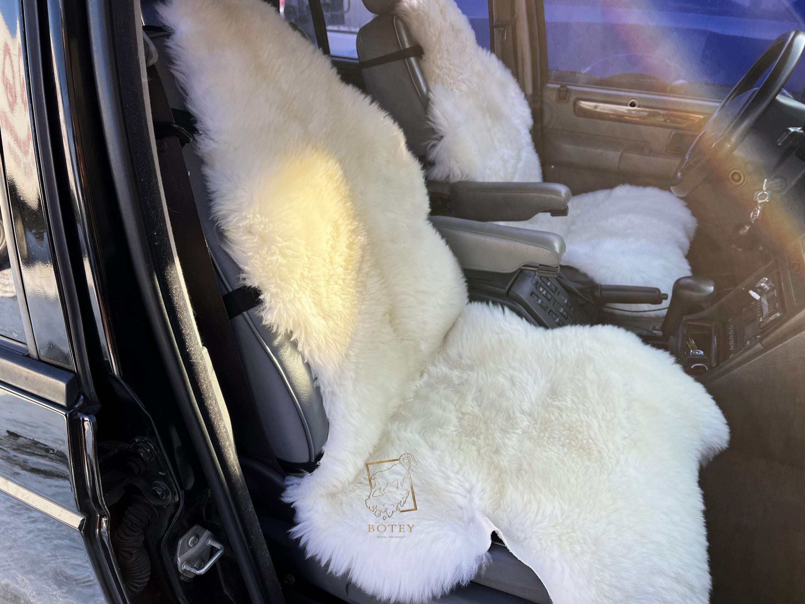White Sheepskin Car Seat Cover 120×65 cm – Natural Fur