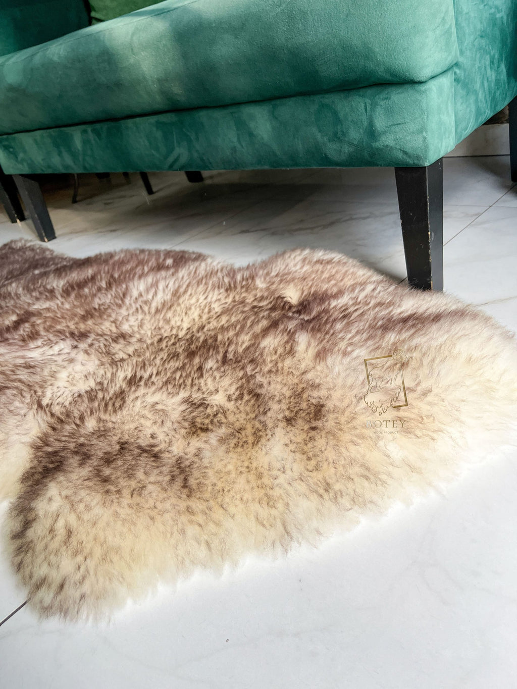 White Sheepskin with Ash-Tipped Wool 120×70 cm – Natural Rug