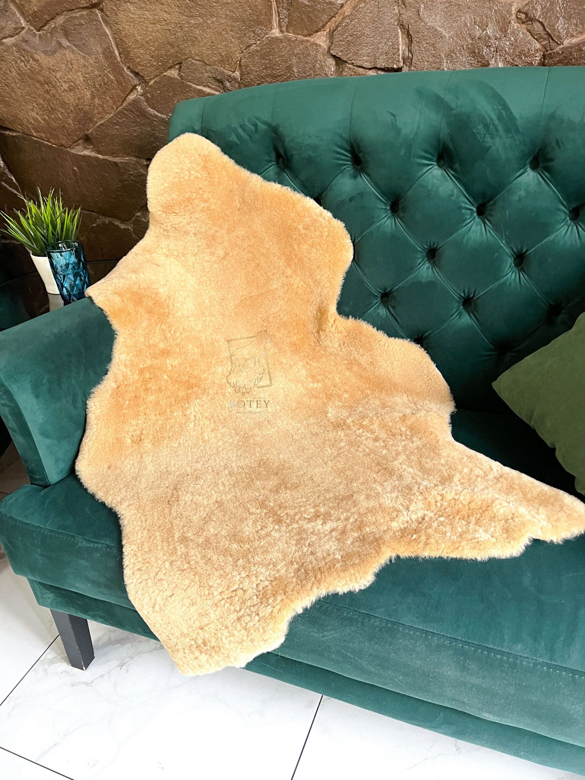 Beige Short Wool Sheepskin 110×60 cm – Natural Rug