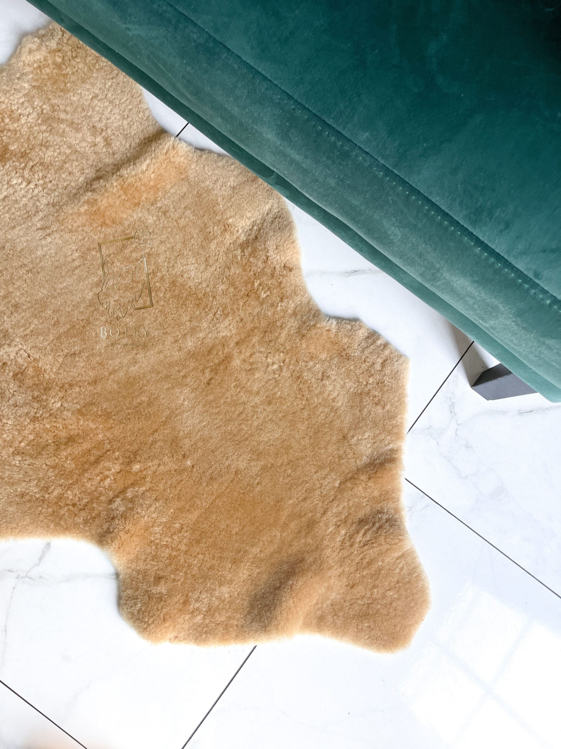Beige Short Wool Sheepskin 110×60 cm – Natural Rug