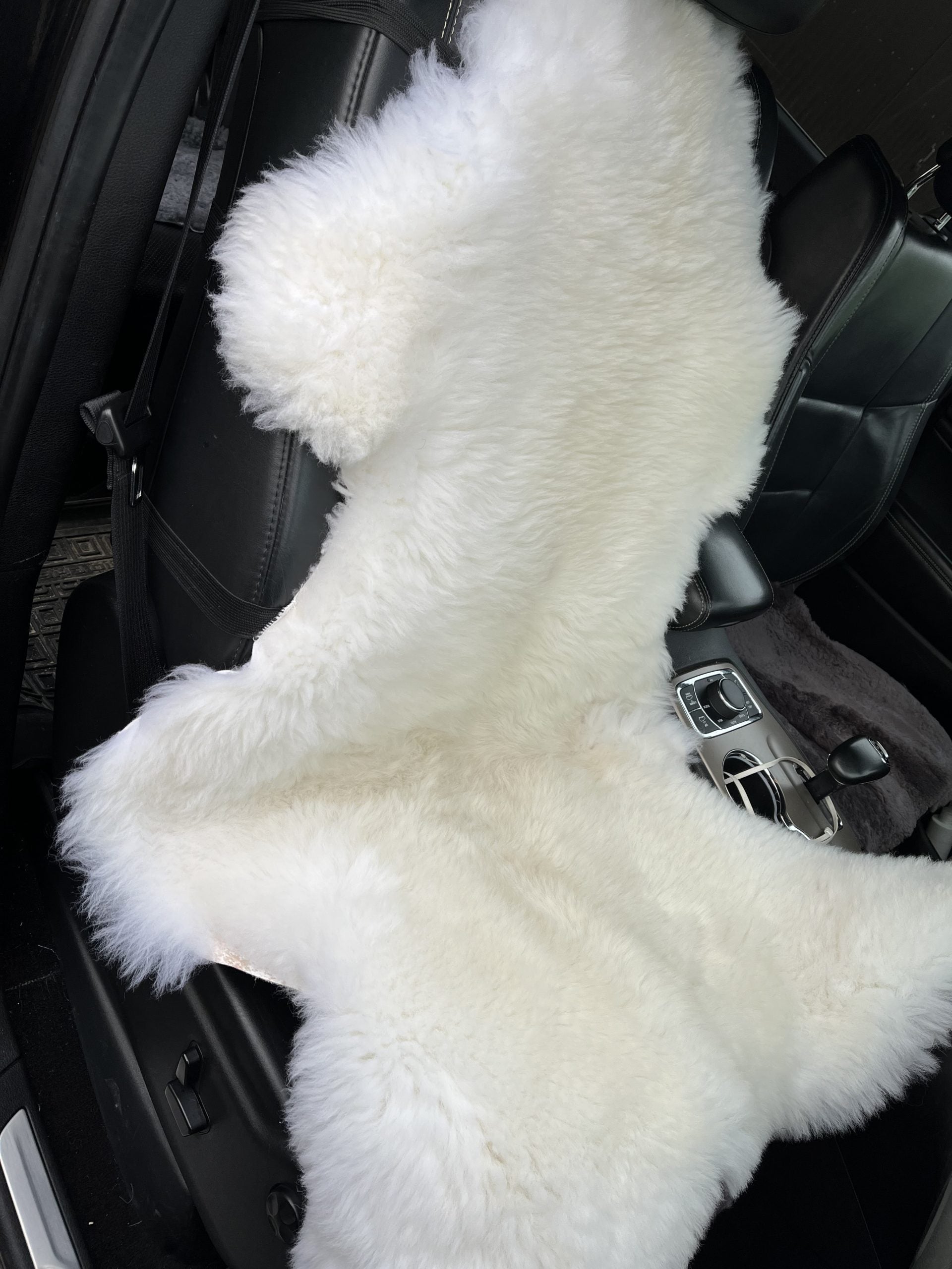 White Sheepskin Car Seat Cover 120×65 cm – Natural Fur