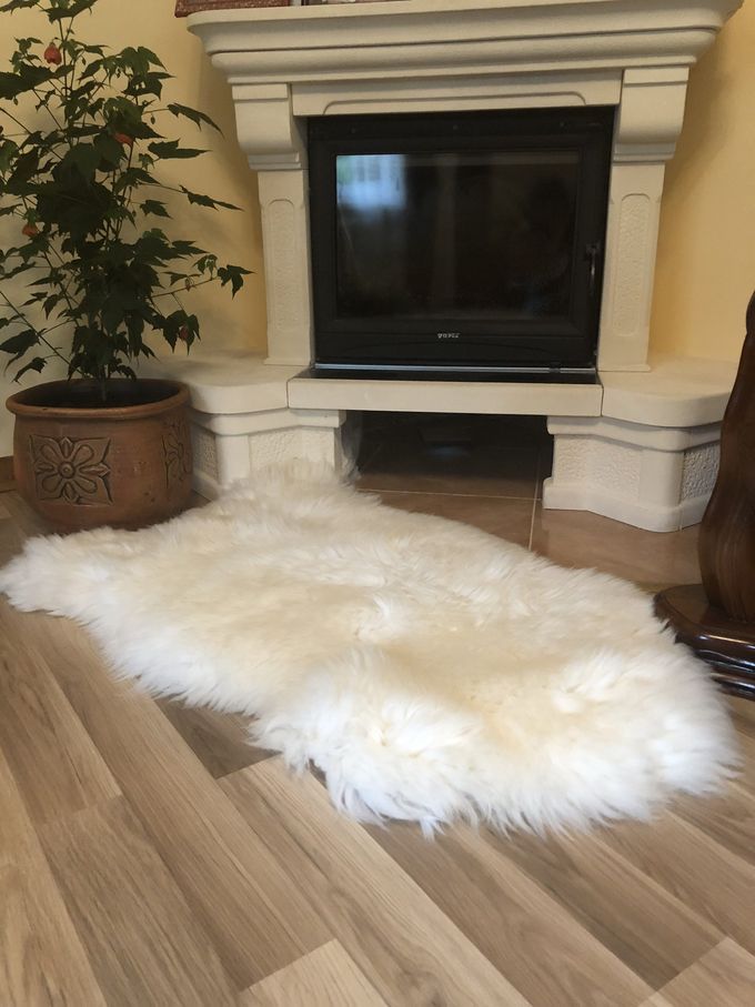 Large Sheepskin Rug “Giant” 130×75+ cm – Natural Wool Hide