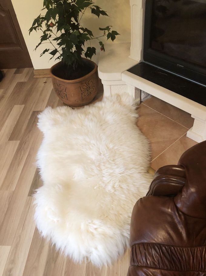 Large Sheepskin Rug “Giant” 130×75+ cm – Natural Wool Hide