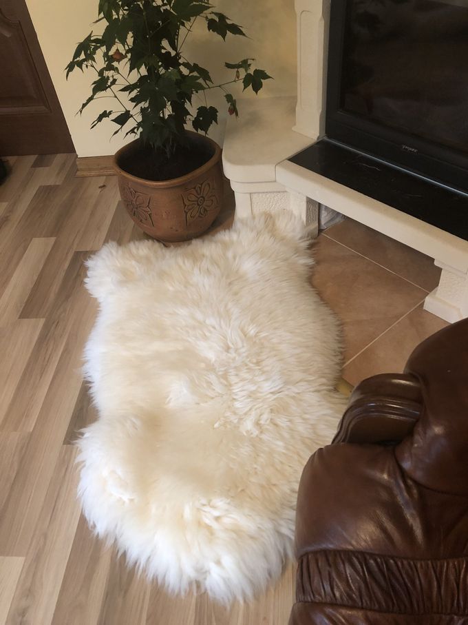 Large Sheepskin Rug “Giant” 130×75+ cm – Natural Wool Hide