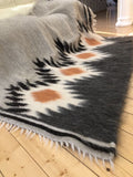 Carpathian Wool Blanket “Sun” 180×210 cm – Premium Handmade Natural Wool