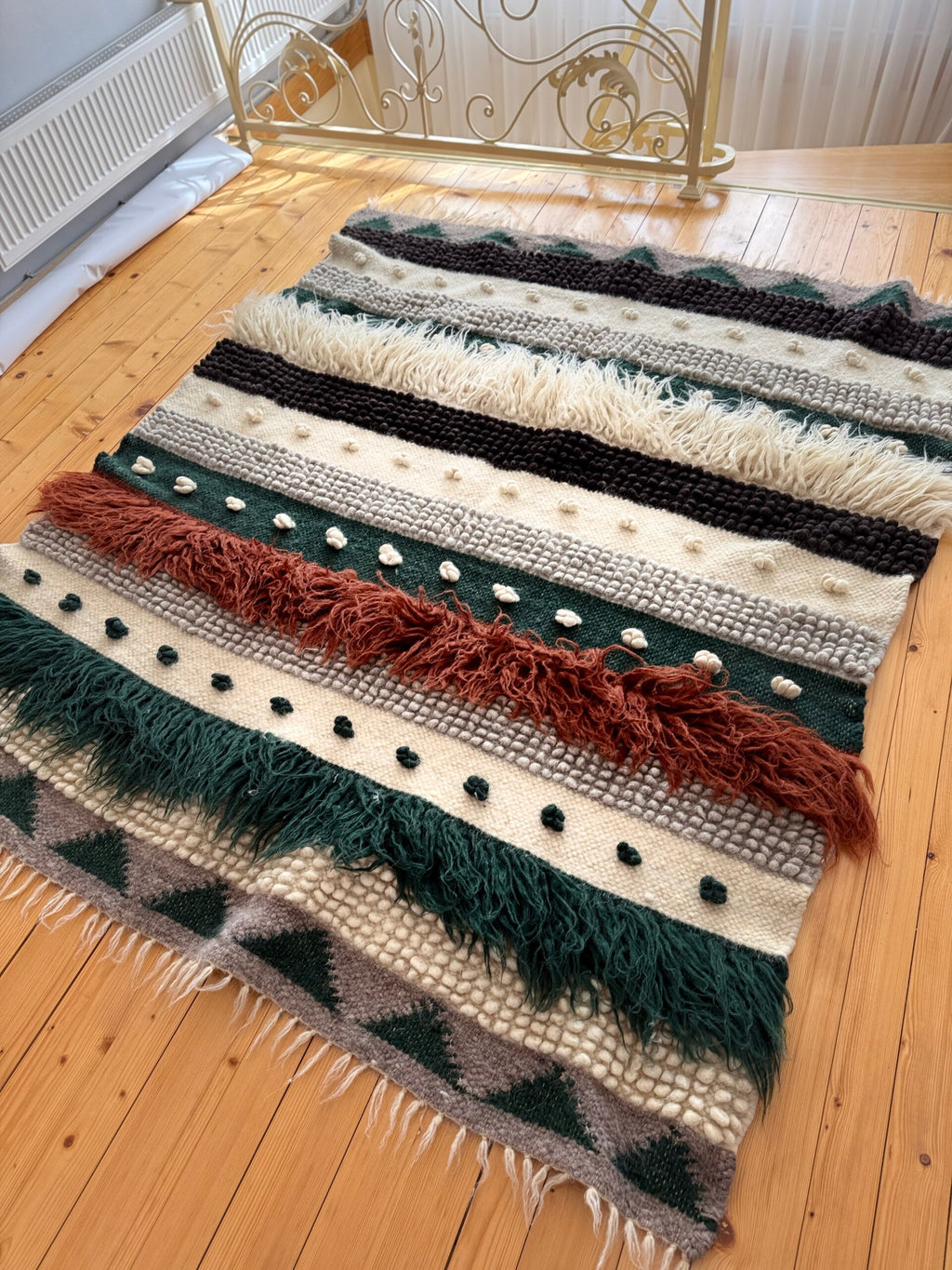 Carpathian Wool Blanket “Forest Tale” 200×220 cm – Premium Handmade Natural Wool