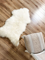 White Sheepskin Rug Long Wool 110×65 cm – Natural Hide