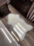 White Sheepskin “Snow White” 130×70 cm – Premium Long Wool Hide