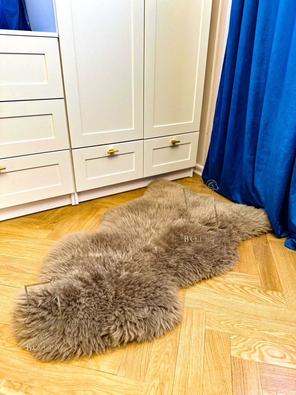 Cappuccino Sheepskin 110×60 cm – Natural Wool Rug