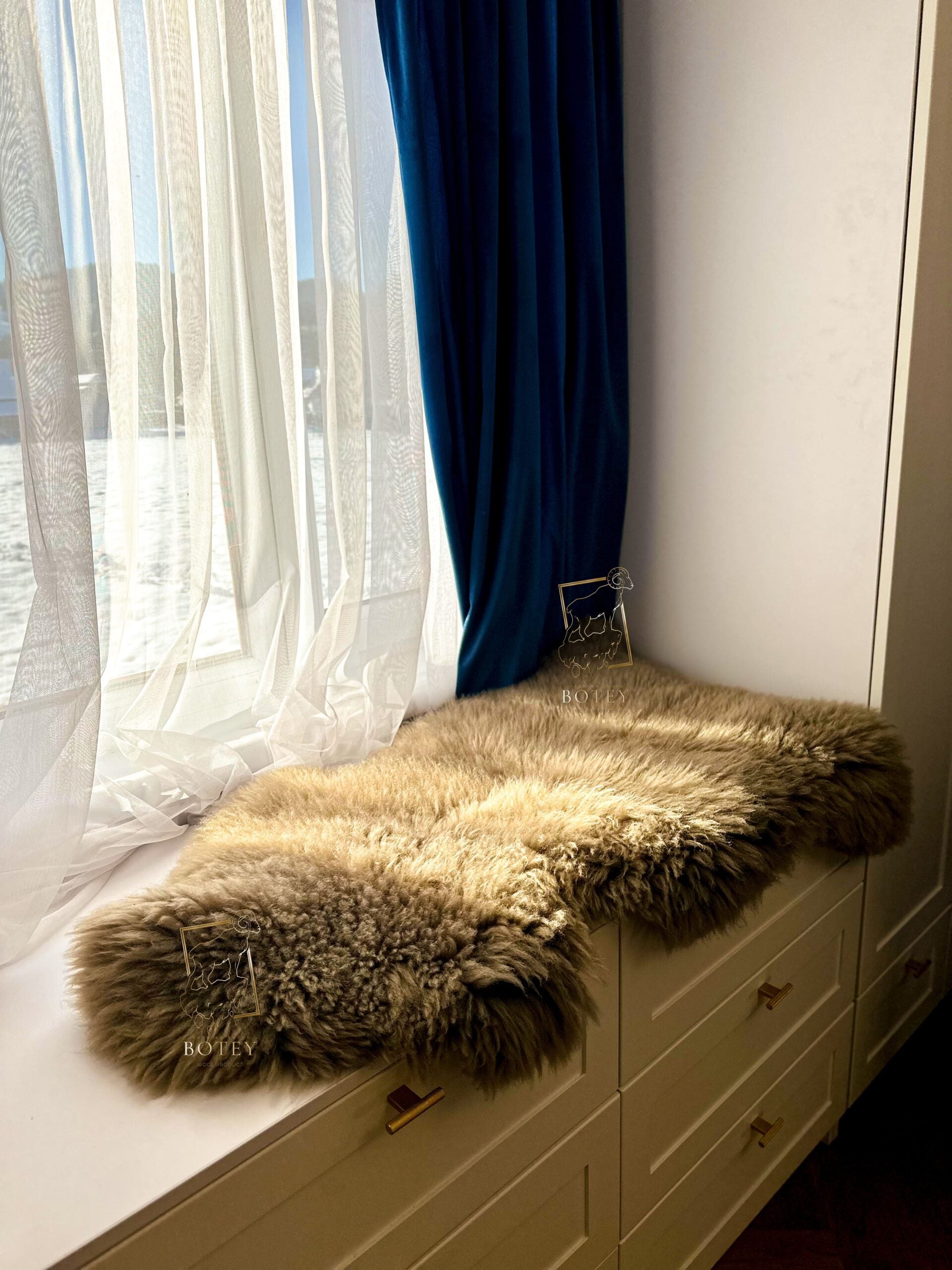Cappuccino Sheepskin 110×60 cm – Natural Wool Rug