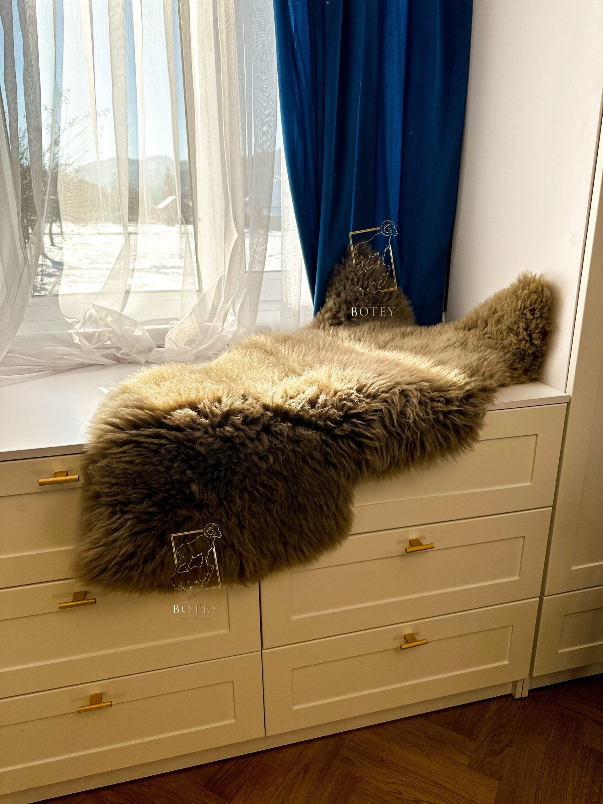 Cappuccino Sheepskin 110×60 cm – Natural Wool Rug