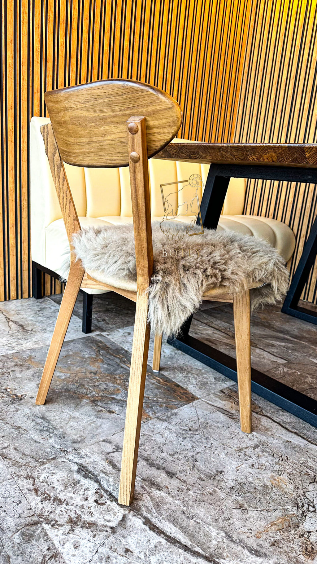 Square Long Wool Sheepskin Seat Cover White 40×40 cm – Natural Fur Cushion
