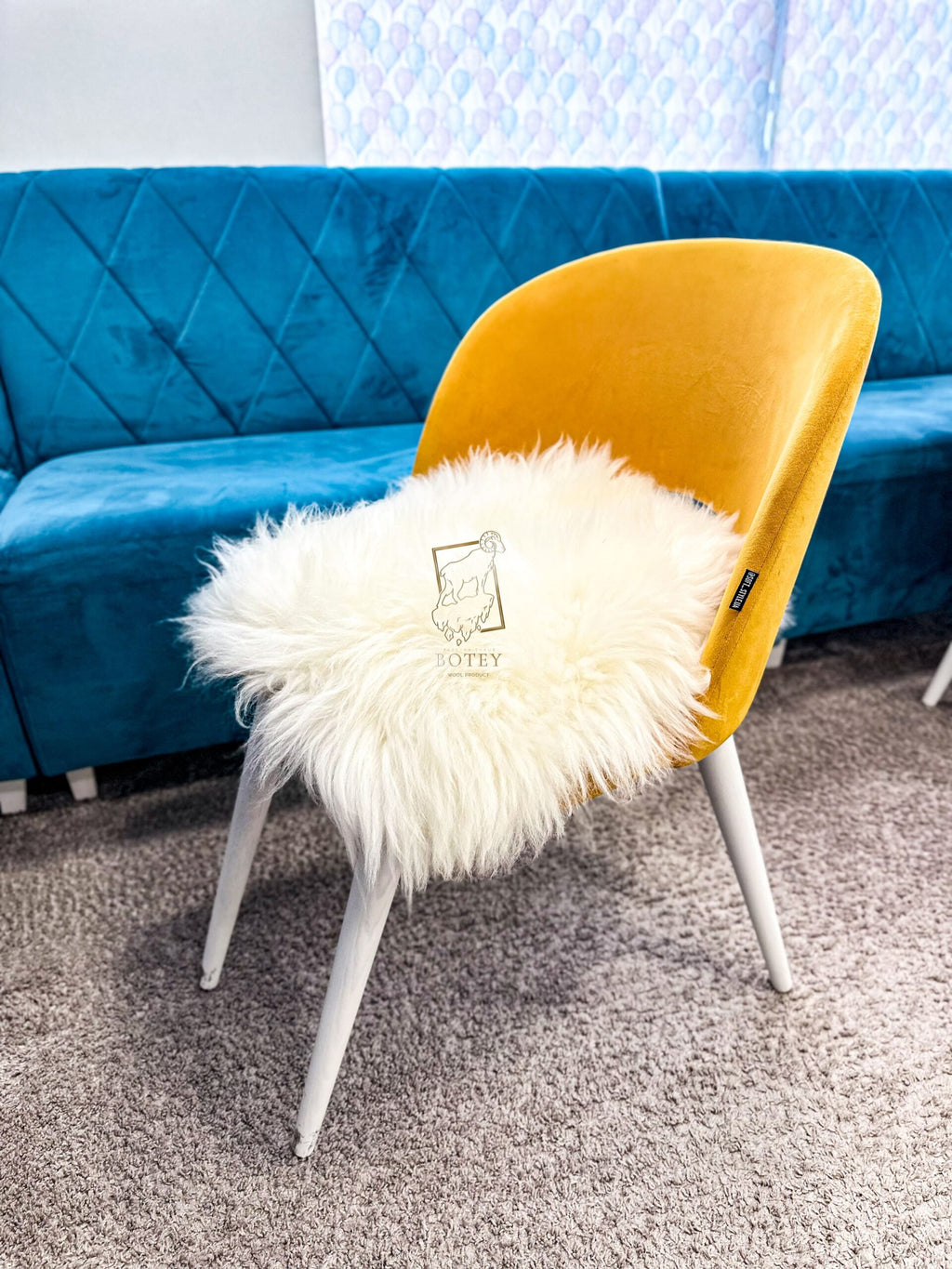 Square Long Wool Sheepskin Seat Cover White 40×40 cm – Natural Fur Cushion