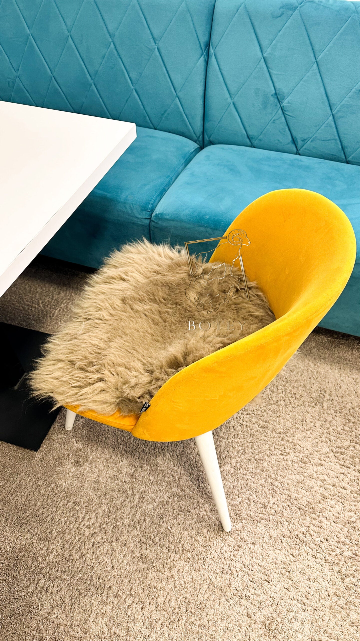 Square Long Wool Sheepskin Seat Cover White 40×40 cm – Natural Fur Cushion