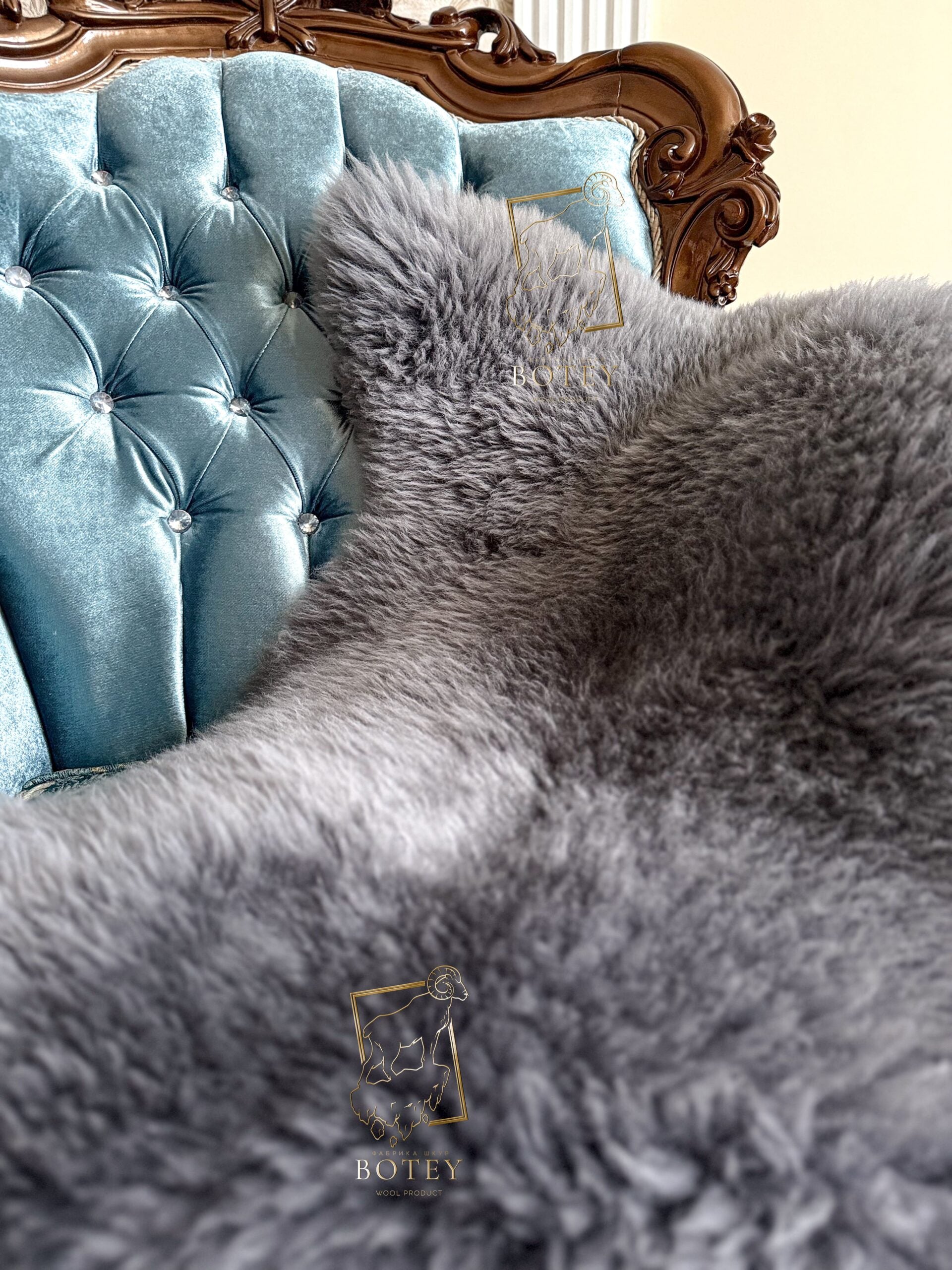 Grey Sheepskin 110×65 cm – Natural Wool Rug