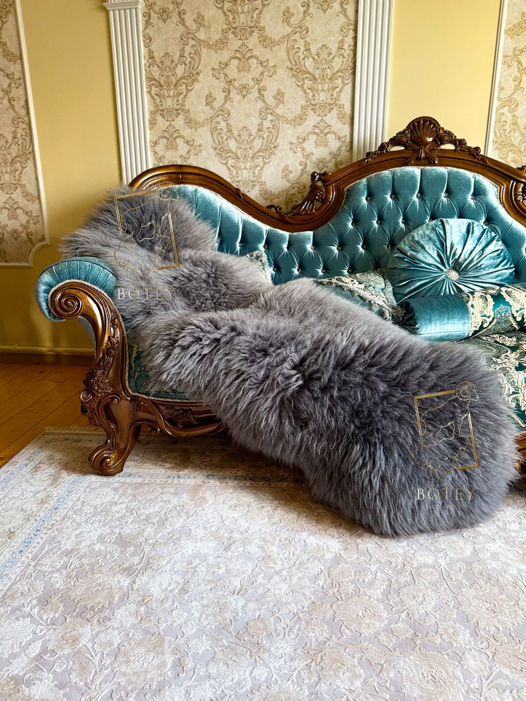 Grey Sheepskin Rug (200×70 cm) – Natural Fur Carpet
