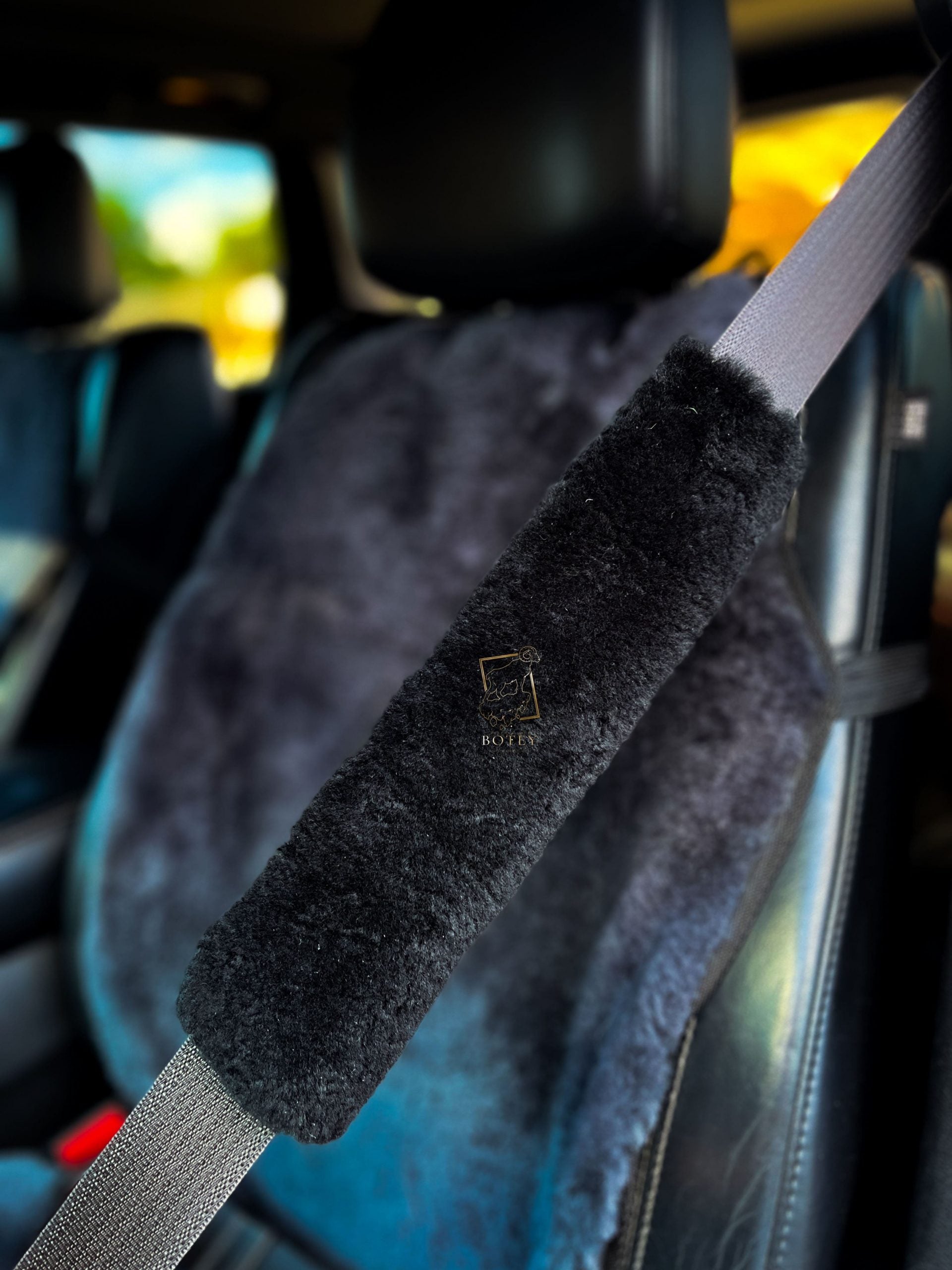 Sheepskin Seat Belt Covers Black – Natural Fur Universal Fit