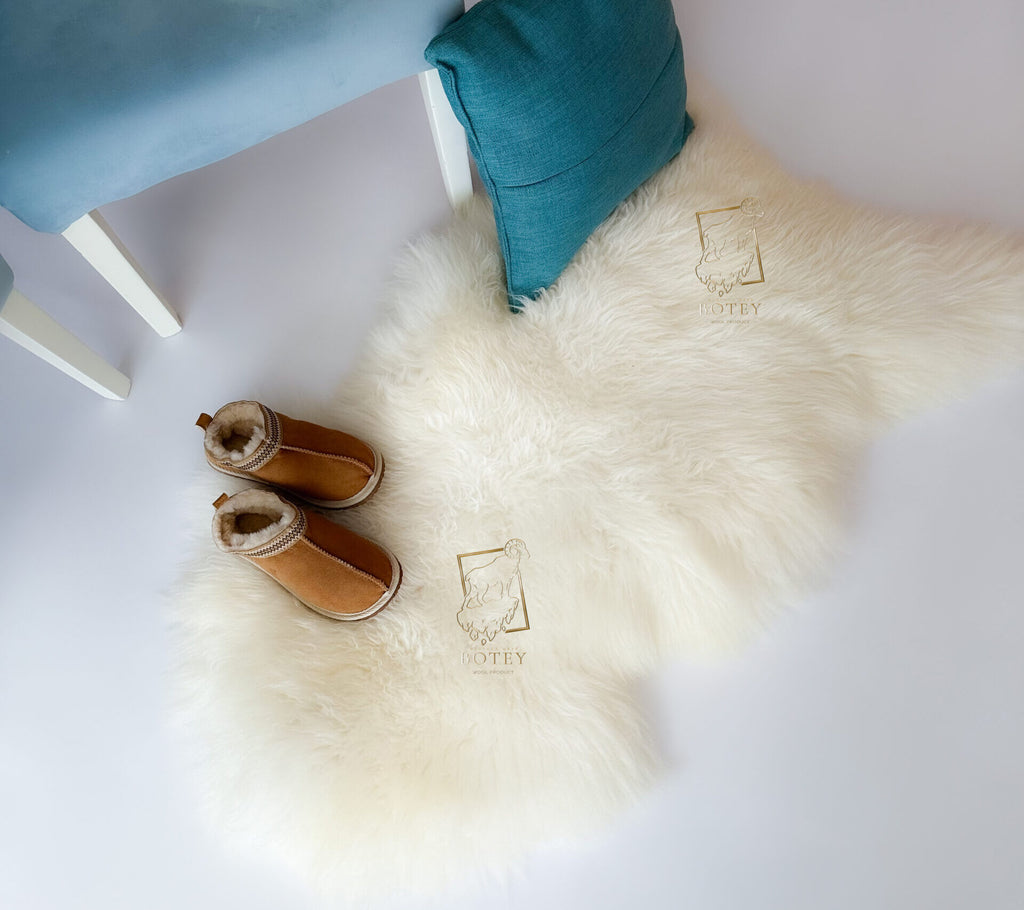 White Sheepskin Rug 100×60 cm – Natural Wool Hide