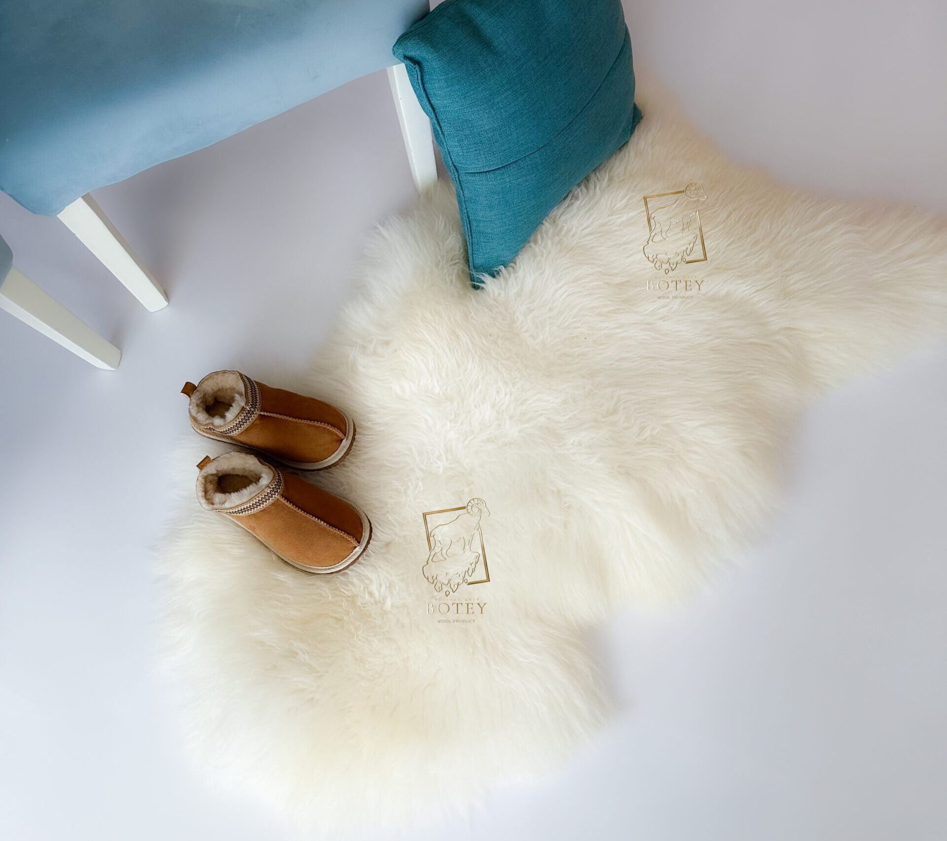 White Sheepskin Rug 100×60 cm – Natural Wool Hide