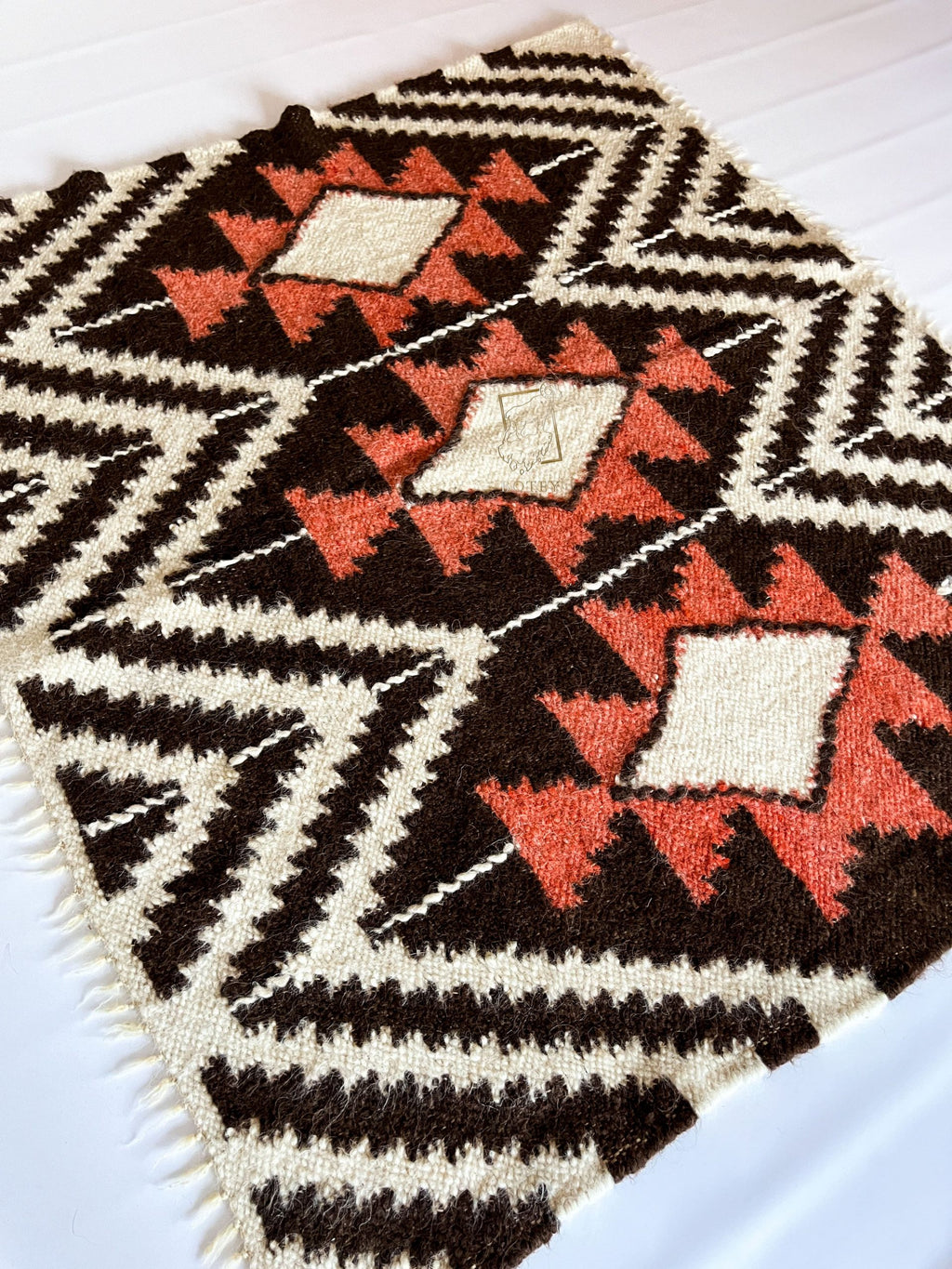 Carpathian Wool Blanket “Taystra” 190×220 cm – Premium Handmade Natural Wool