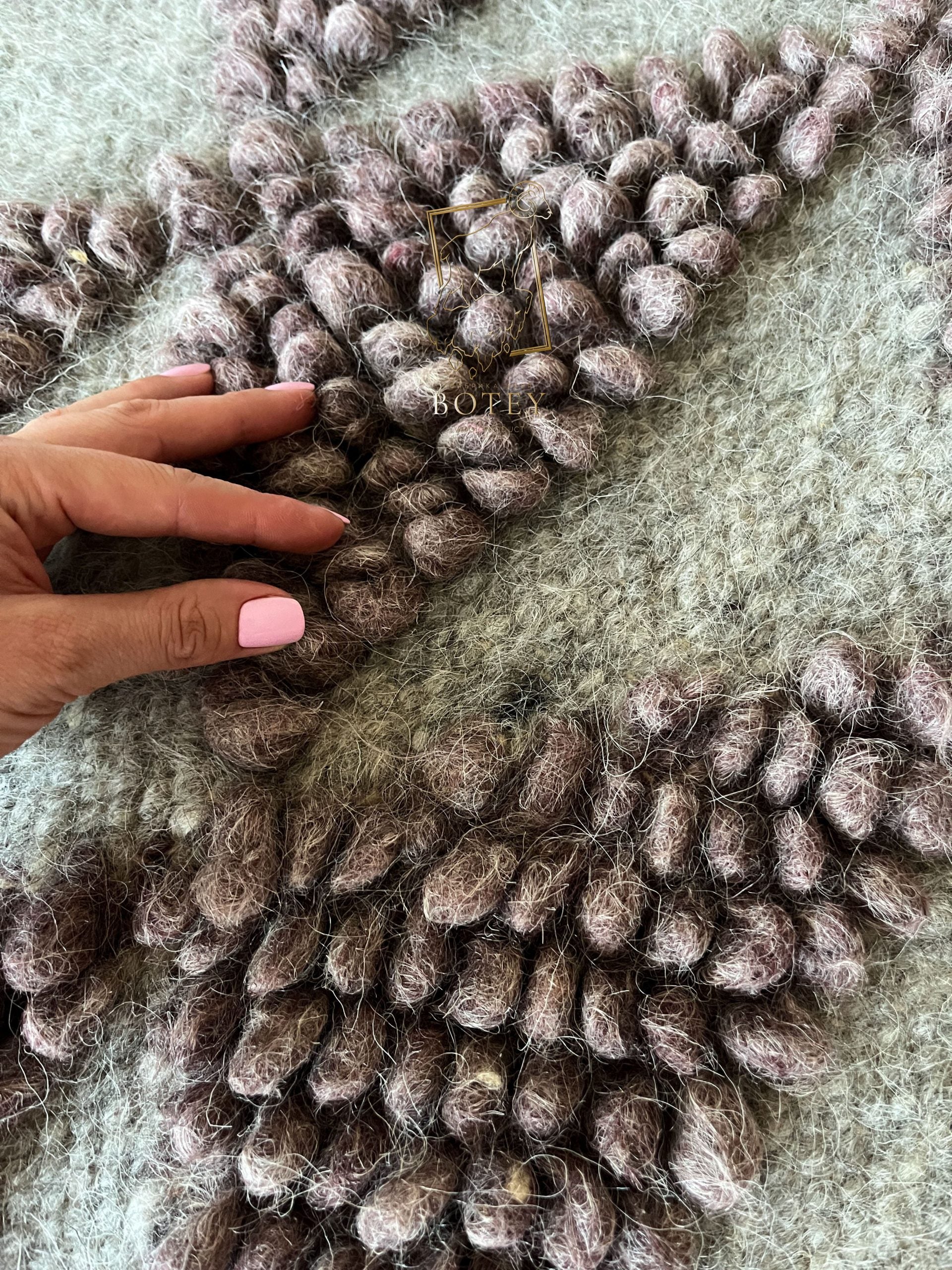 Wool Runner Rug “Diamond” 110×200 cm – Handmade Natural Wool