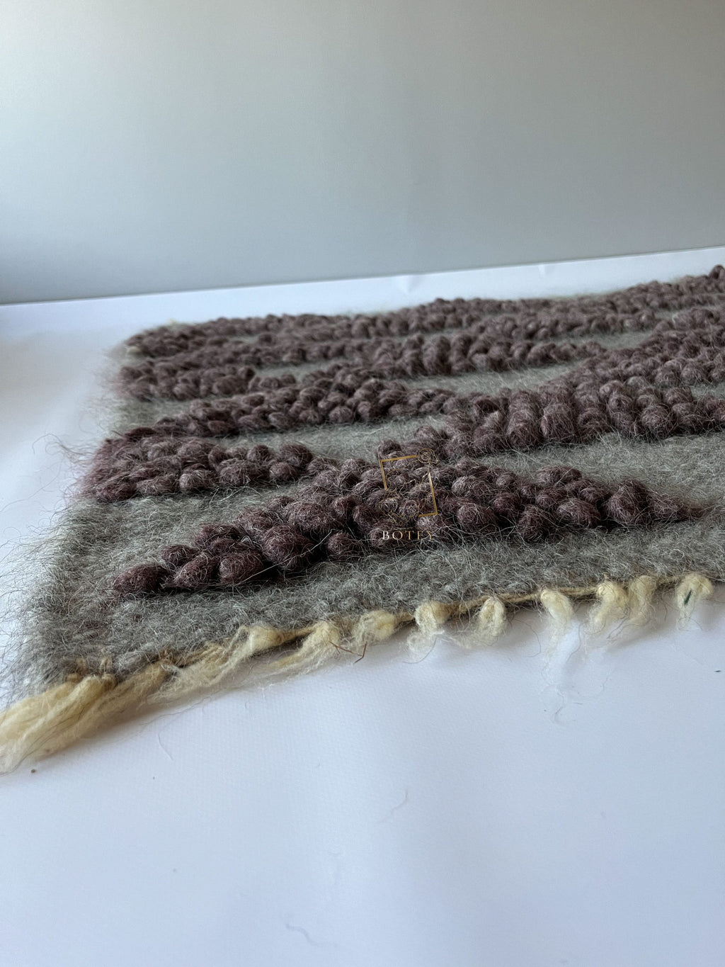 Wool Runner Rug “Diamond” 110×200 cm – Handmade Natural Wool
