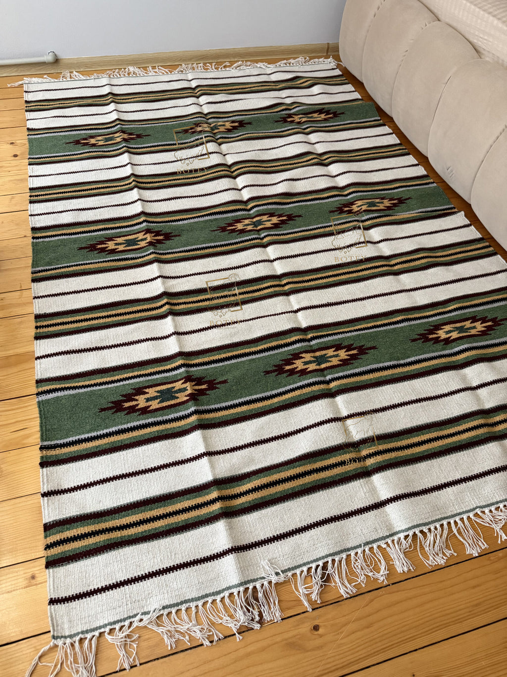 Handmade Hutsul Wool Rug “Kosiv” – Natural Wool Carpet 200×140 cm