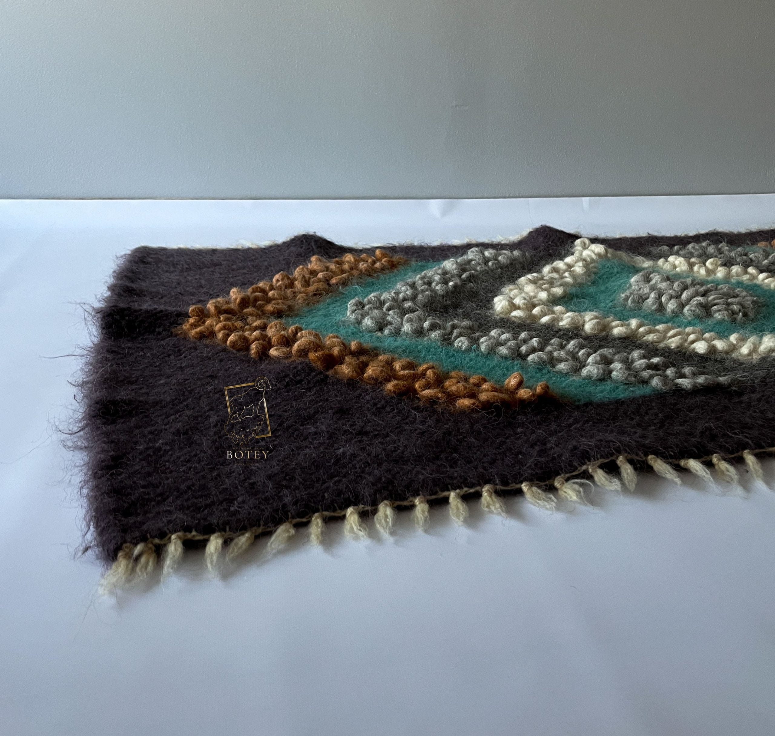 Wool Furniture Throw “Graphite” 70×150 cm – Handmade Natural Wool